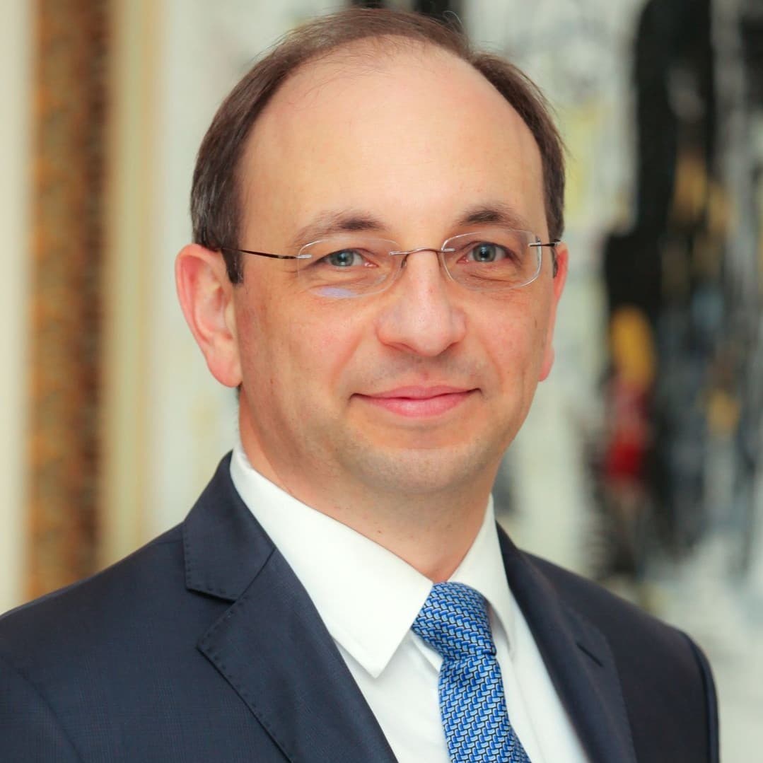 Николай Василев, CFA
